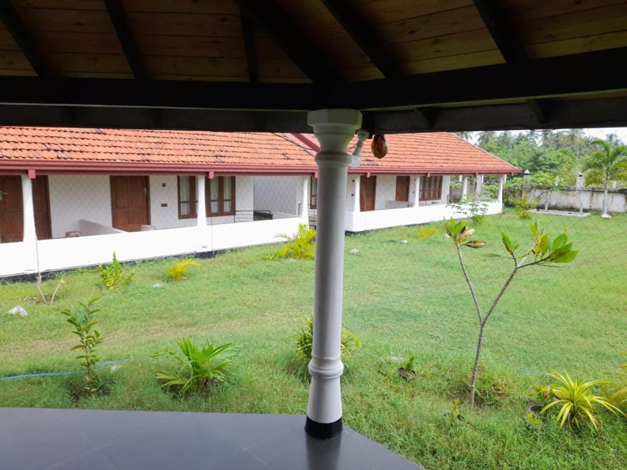 Blu Marine Nilaveli Hotel Trincomalee Luaran gambar